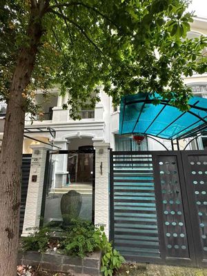 Аренда · 4 комн. · 126 м² · Quận 7, ул. Đường Nội Khu Mỹ Văn 2