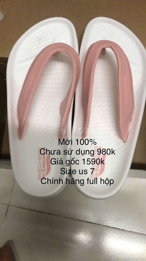 Dép Skechers Nữ Hồng US 7 Mới 100%. Mua bán Giày dép tại Quận 3 Tp Hồ Chí Minh được đăng bởi Vy hình 1