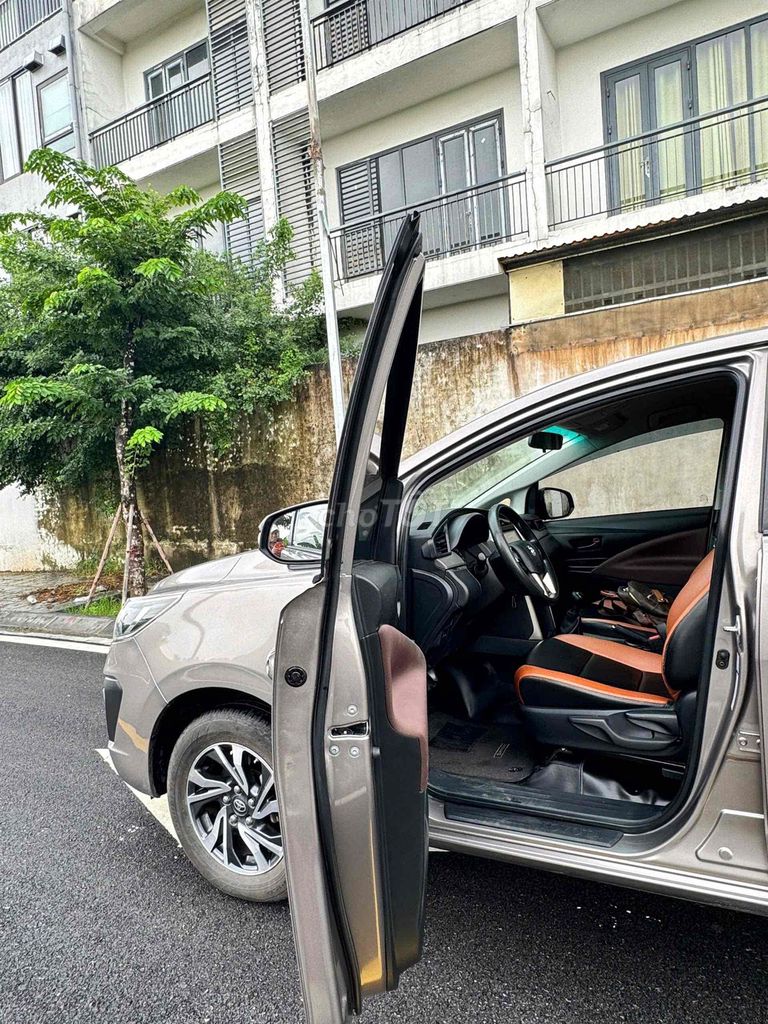 Медный номер пола Toyota Innova 2.0E sx 2022 30/5 x