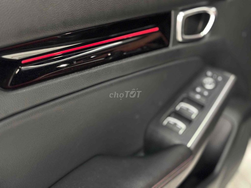 Civic-Rs sx 2023 full lịch sử hãng màu trắng camay. Mua bán Ô tô tại Huyện Hóc Môn Tp Hồ Chí Minh được đăng bởi Kavin tran hình 8