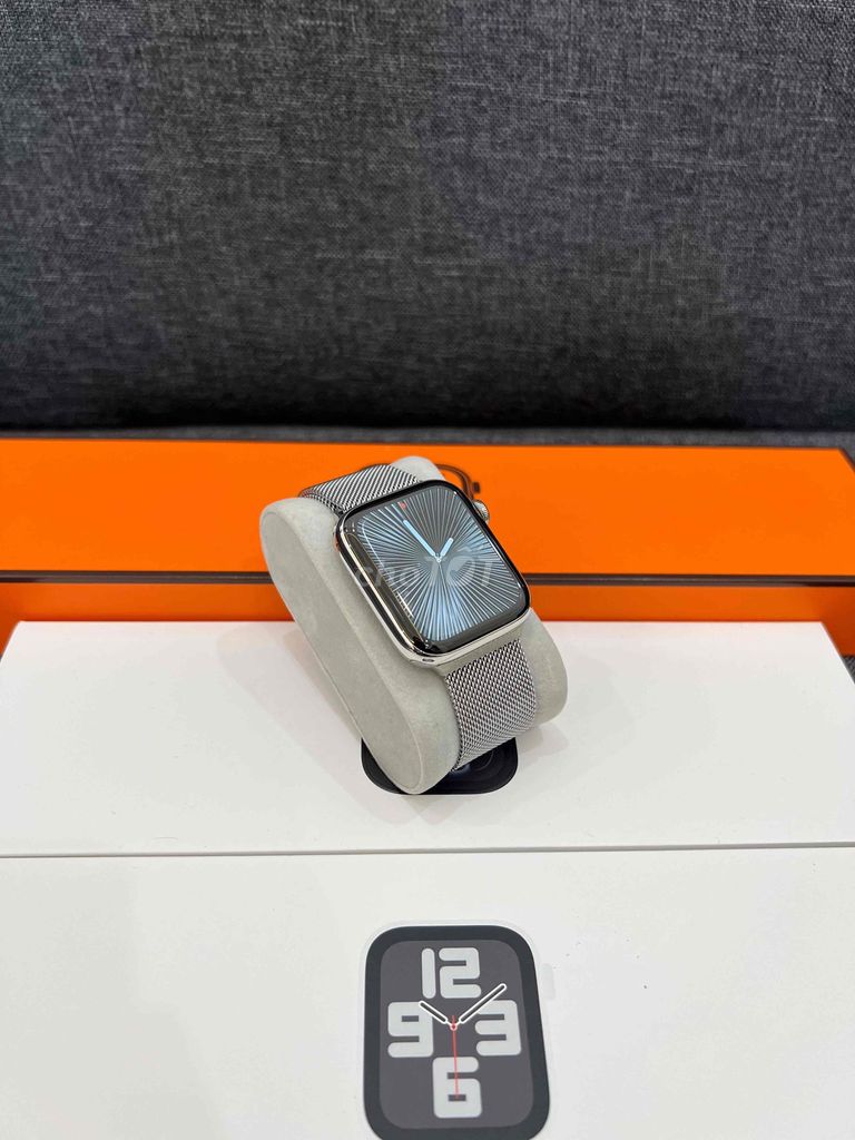 Apple Watch Series 6/44 thép bạc gps đẹp keng. Mua bán Thiết bị đeo thông minh tại Quận Đống Đa Hà Nội được đăng bởi Cửa Hàng AZ Shop chuyên Apple Watch hình 1