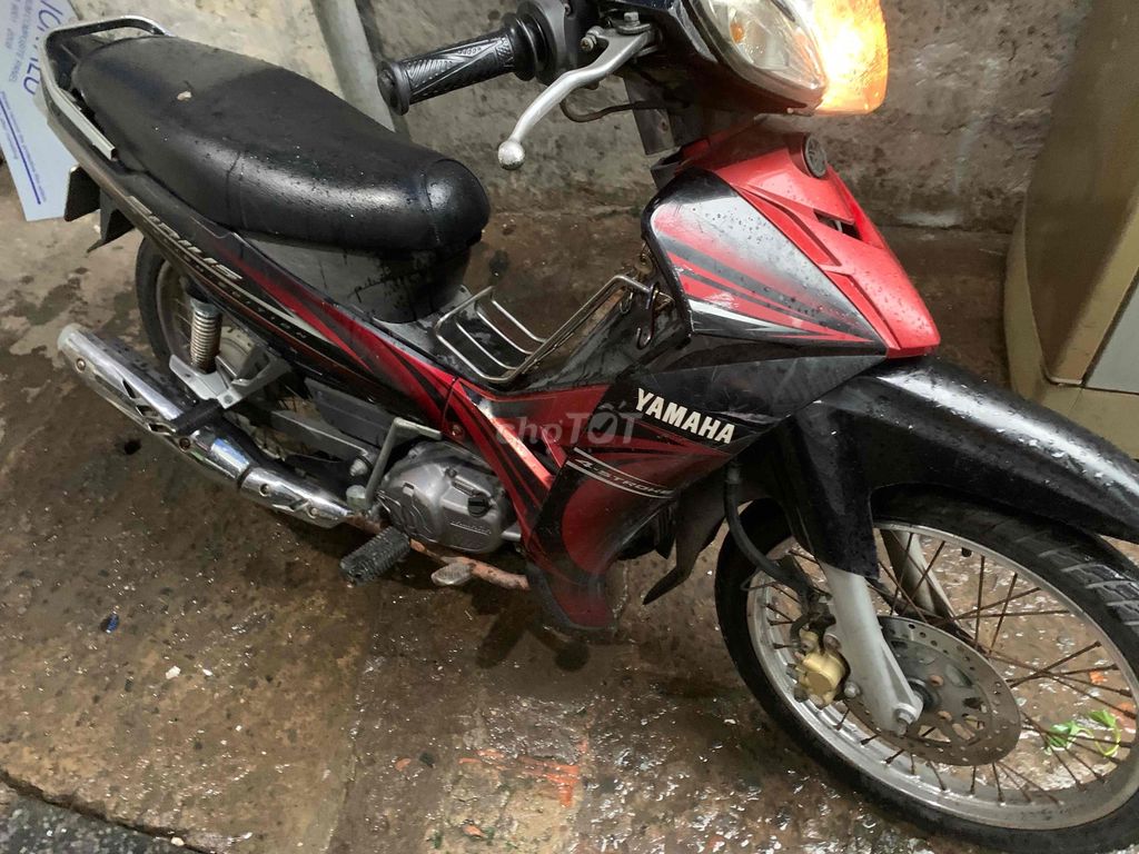 Yamaha Sirius Красно-черный