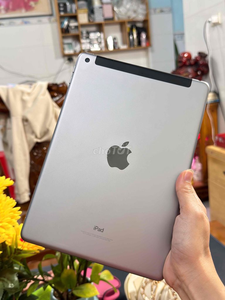 Apple iPad thế hệ 6 32GB Bạc. Mua bán Máy tính bảng tại Thành phố Biên Hòa Đồng Nai được đăng bởi Huỳnh  hình 1