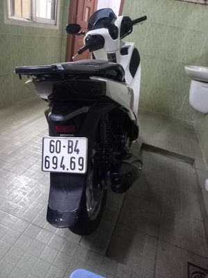 Cần bán xe SH 150i đời 2017. Mua bán Xe máy tại Thành phố Biên Hòa Đồng Nai được đăng bởi Khoa Phương 