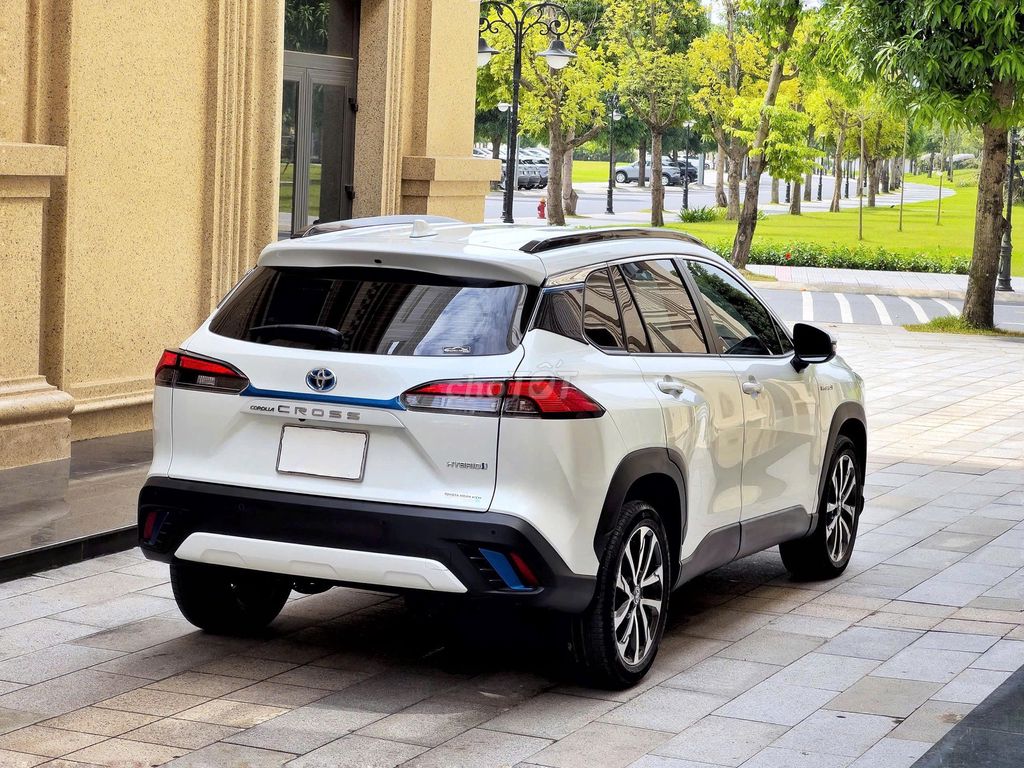 Toyota Corolla Cross 1.8HV 2020, tiết kiệm với HV. Mua bán Ô tô tại Quận Long Biên Hà Nội được đăng bởi Long Biên Cars hình 7