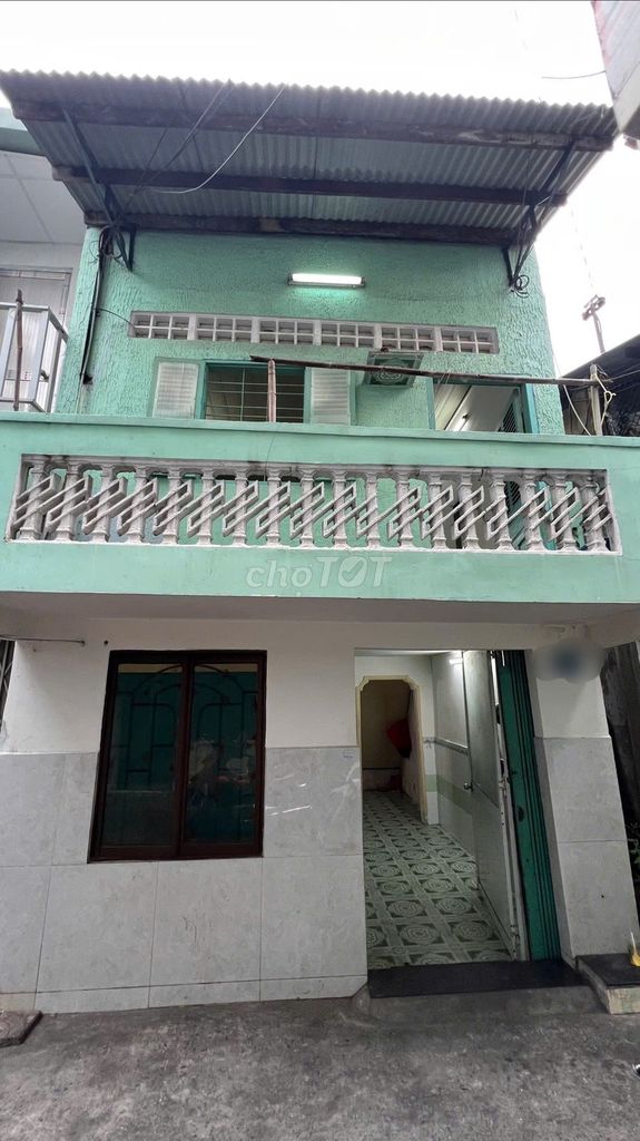 Bán nhà tiện xây dựng mới hẻm rộng 3m thông Bến Bình Đông P13 Q8 