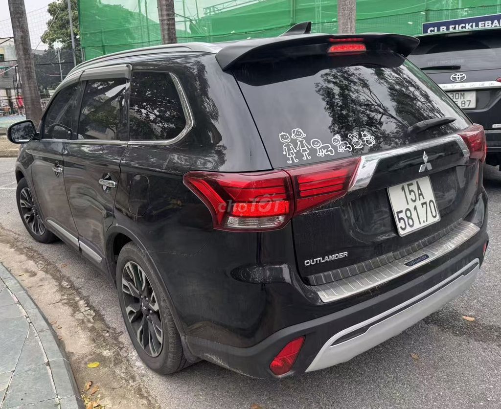 Mitsubishi Outlander 2020 2.0 CVT - 89957 km. Mua bán Ô tô tại Quận Ngô Quyền Hải Phòng được đăng bởi Trang Thạch hình 2