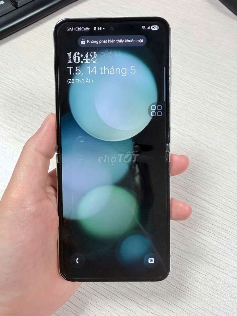Samsung Z Flip 5 256GB (Hàng TGDĐ). Mua bán Điện thoại tại Quận Bắc Từ Liêm Hà Nội được đăng bởi Lộc Bùi Doãn hình 1