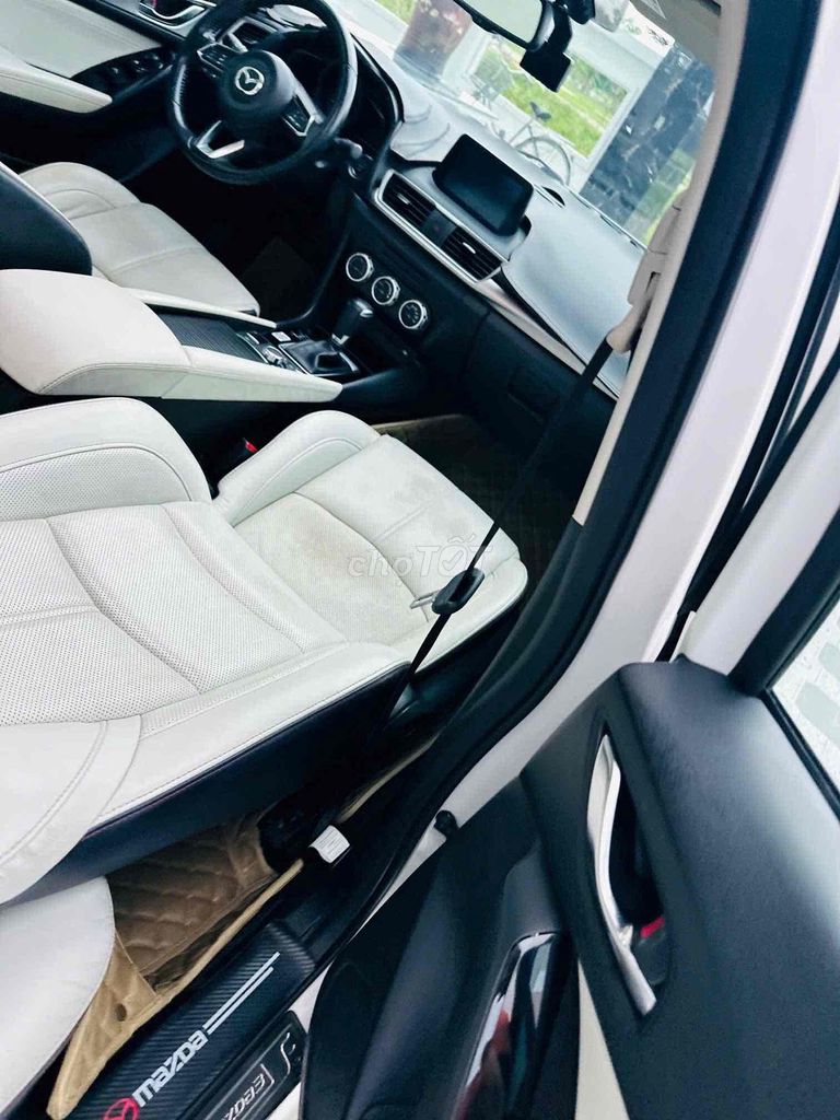 Mazda 3 2020 1.5L Luxury - 36000 km. Mua bán Ô tô tại Huyện Yên Thành Nghệ An được đăng bởi Nguyễn Văn Hà hình 5