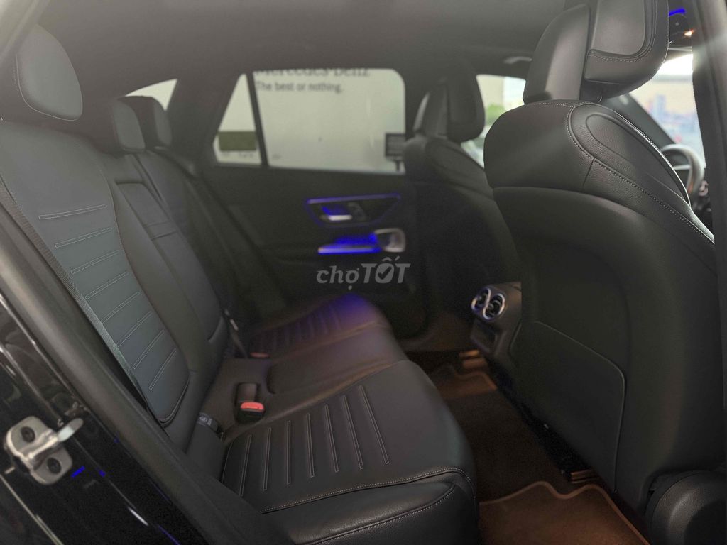 Mercedes GLC 300 Siêu lướt chính hãng còn bảo hanh. Mua bán Ô tô tại Quận 7 Tp Hồ Chí Minh được đăng bởi Huy Huỳnh hình 5
