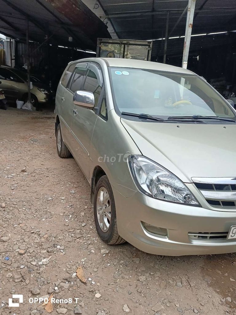 Toyota Innova 2007 G - 200000 km