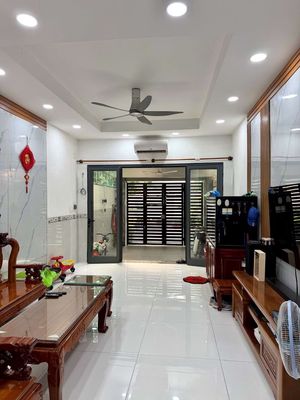 Аренда · 5 комн. · 50 м² · Quận 6, ул. Bình phú