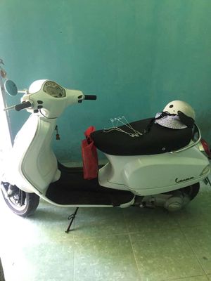Piaggio Vespa màu Trắng