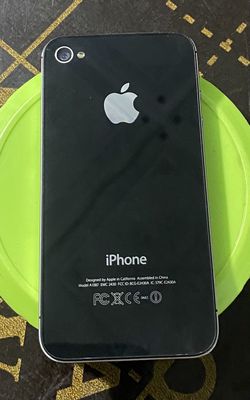iPhone 4S quốc tế tặng dây sạc ốp lưng