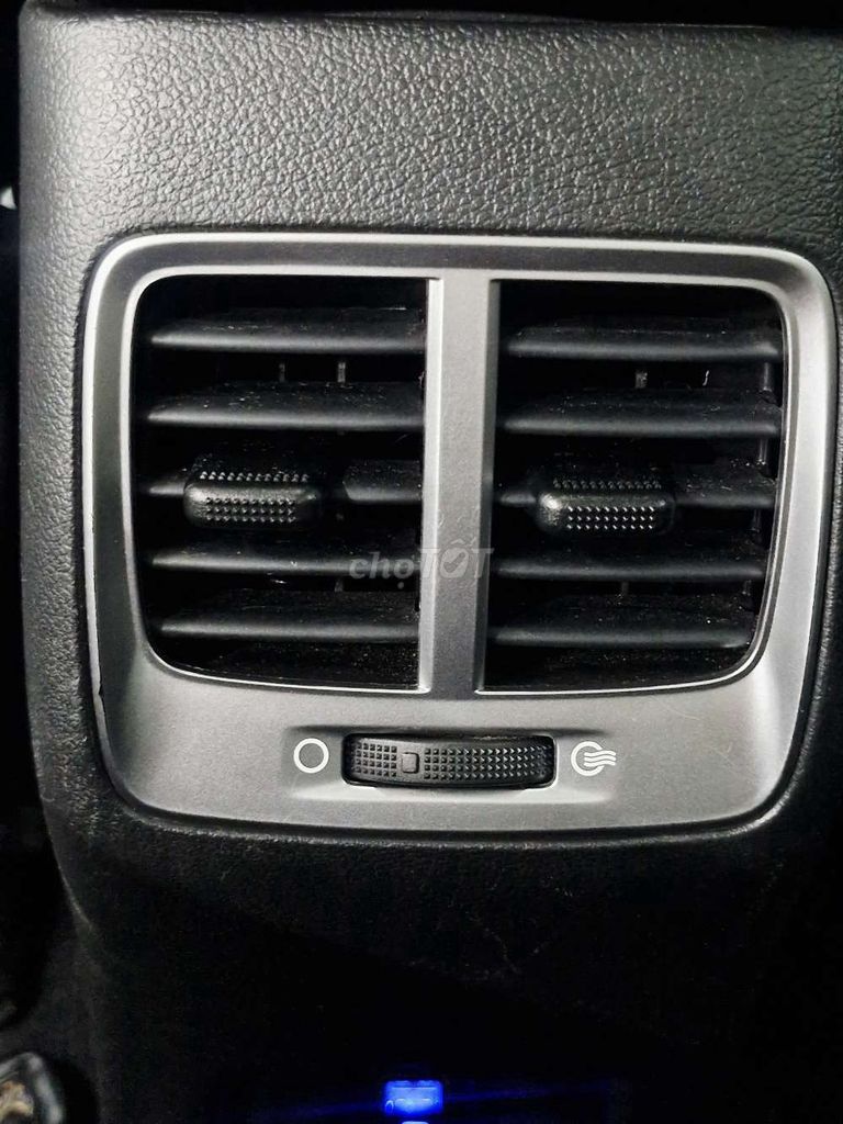 Hyundai Accent 1.4AT ATH bản cao cấp chuẩn GĐ. Mua bán Ô tô tại Huyện Hóc Môn Tp Hồ Chí Minh được đăng bởi Đỗ Tùng hình 18