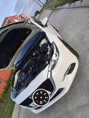 Mazda 3 Trắng 5 chỗ