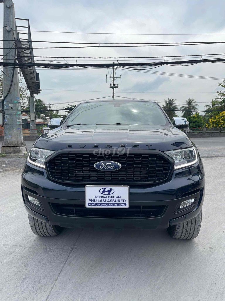 Ford Everest 2020 Titanium 2.0L AT 4x2 - Xanh Đen