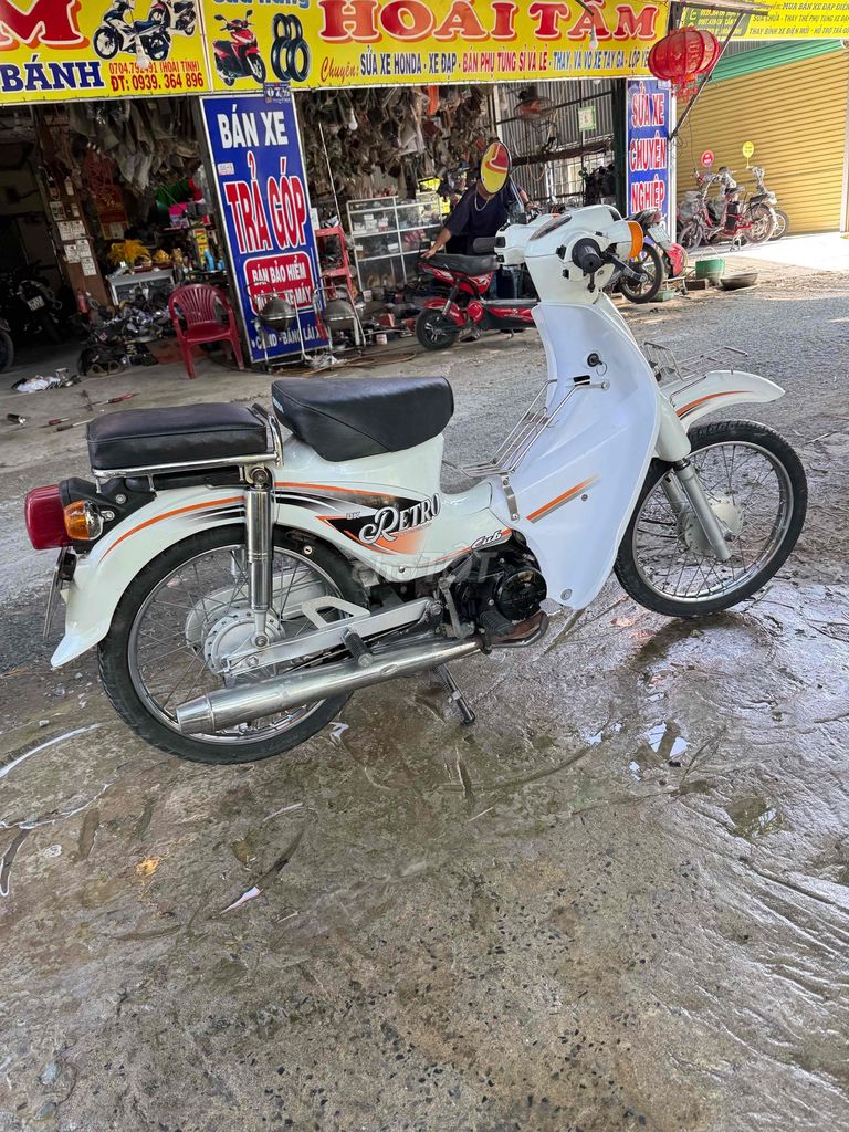 Honda Siêu cúp 50cc màu Trắng. Mua bán Xe máy tại Huyện Lai Vung Đồng Tháp được đăng bởi Hoài Tính hình 11