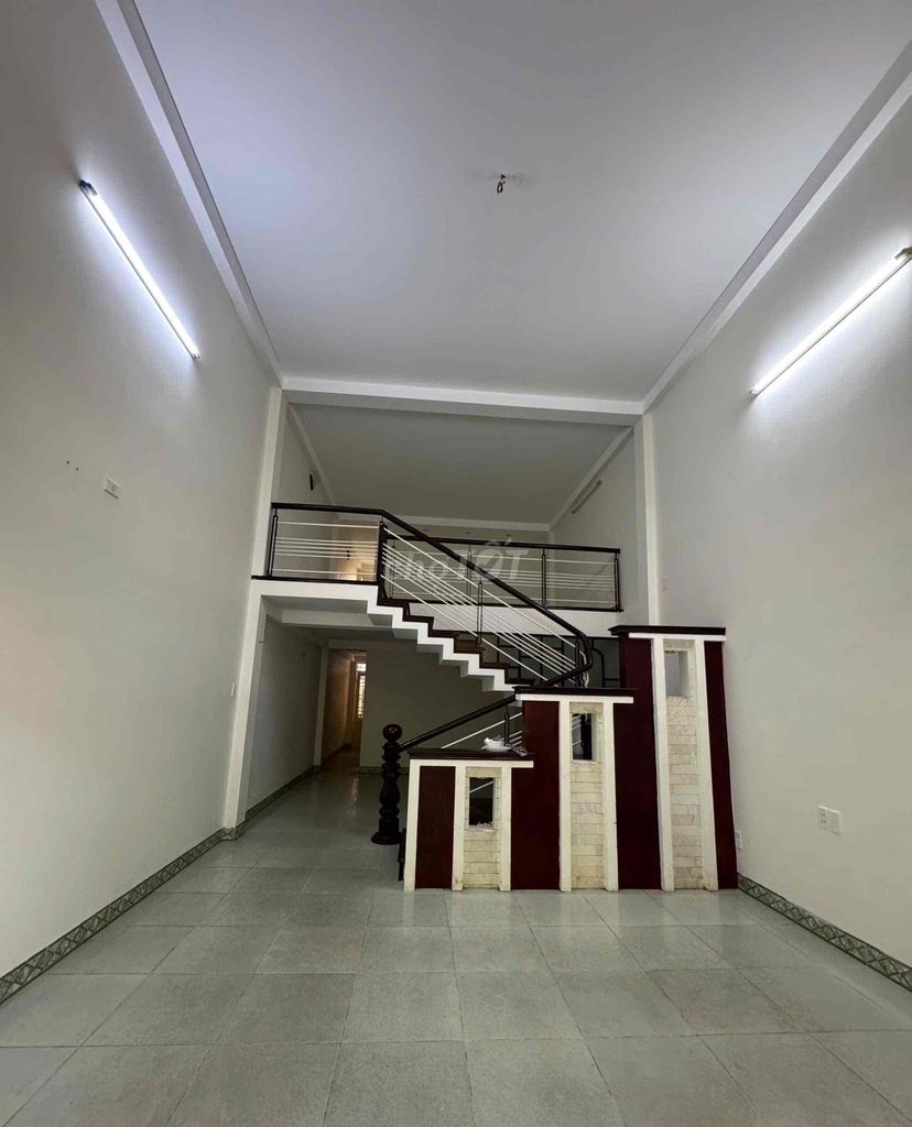 nhà gác lửng mới đẹp đường 7m5 Lý Triện gần Huỳnh Ngọc Huệ, T