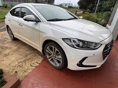 Hyundai Elantra 2018 2.0 AT 82000 km. Mua bán Ô tô tại Huyện Chư Prông Gia Lai được đăng bởi Tên chưa cung cấp