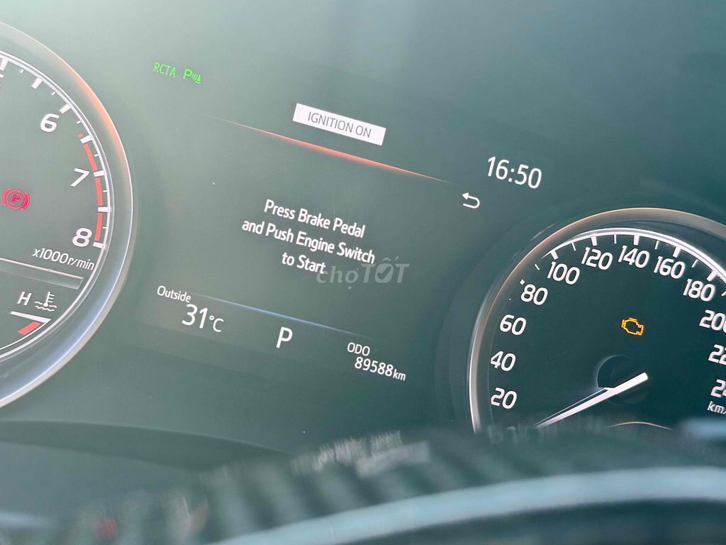 Toyota Camry 2020 2.5Q - 900000 km. Mua bán Ô tô tại Huyện Đức Huệ Long An được đăng bởi Thoai Tom hình 2