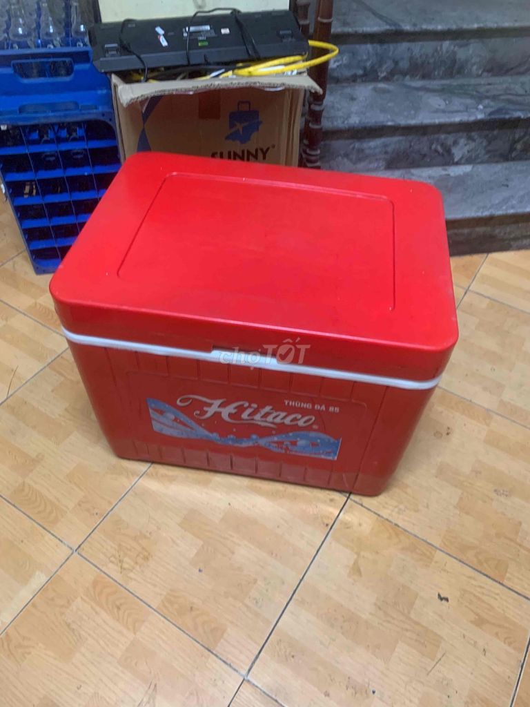 Thùng đá Hitaco Đỏ. Mua bán Dụng cụ nhà bếp tại Quận Hai Bà Trưng Hà Nội được đăng bởi hieu hình 1