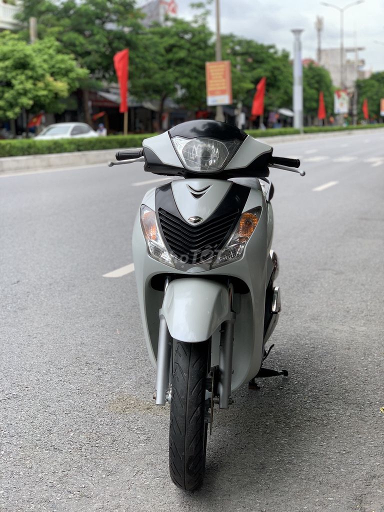 Sh nhập ý.máy zin,hồ sơ cầm tay.ít sd. Mua bán Xe máy tại Quận Kiến An Hải Phòng được đăng bởi Tuan hình 2