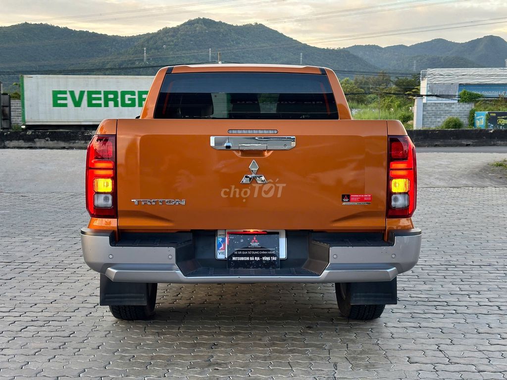 Mitsubishi Triton GLS 4X2 AT 2024 màu Cam. Mua bán Ô tô tại Thành phố Bà Rịa Bà Rịa - Vũng Tàu được đăng bởi Tùng Trần Mitsubishi hình 3