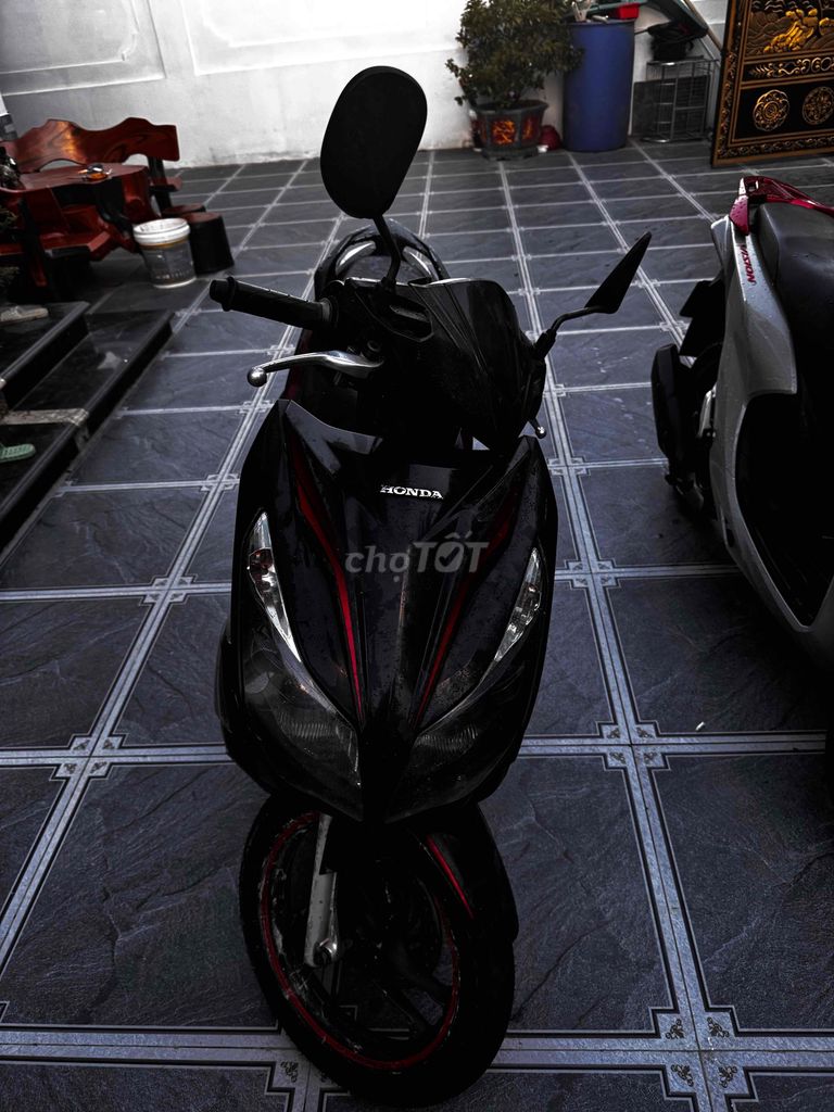 Airblade cần bán. Mua bán Xe máy tại Thành phố Phủ Lý Hà Nam được đăng bởi van hình 2