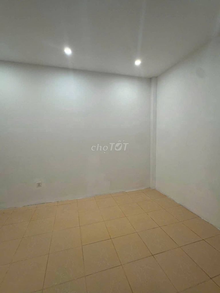 Дом в переулке 180 Хоангкуоквьет, Каузяй