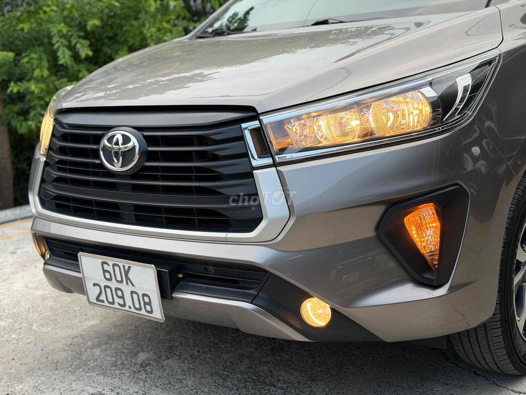 Toyota Innova 2023 photo 4