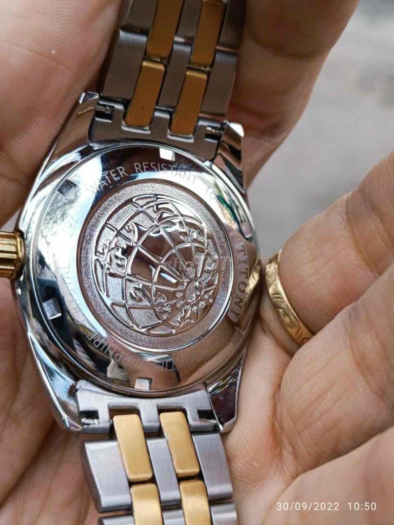 Đồng hồ hãng Titoni Thuỵ Sỹ size 39 hạt soàn