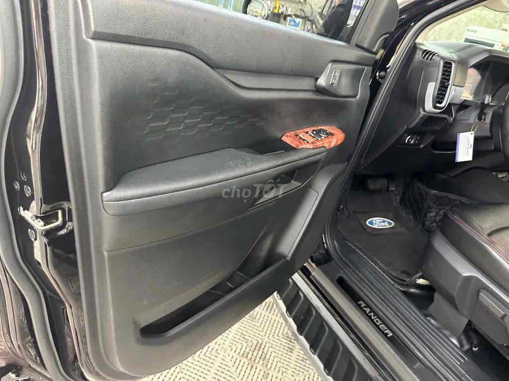 Ford Ranger 2023 XLS 2.0L 4x2 AT - 34000 km. Mua bán Ô tô tại Thành Phố Đồng Hới Quảng Bình được đăng bởi Minh Ngọc DTK hình 6