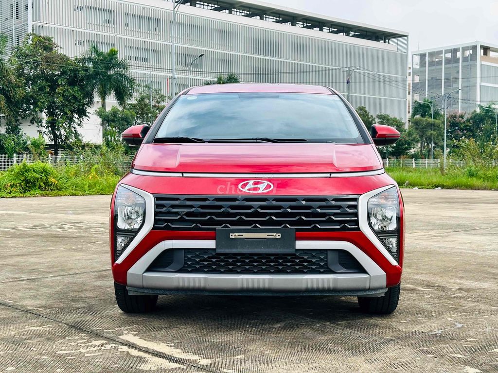 Hyundai Stargazer 2026 CVT Đỏ 5.000 KM Cho Góp