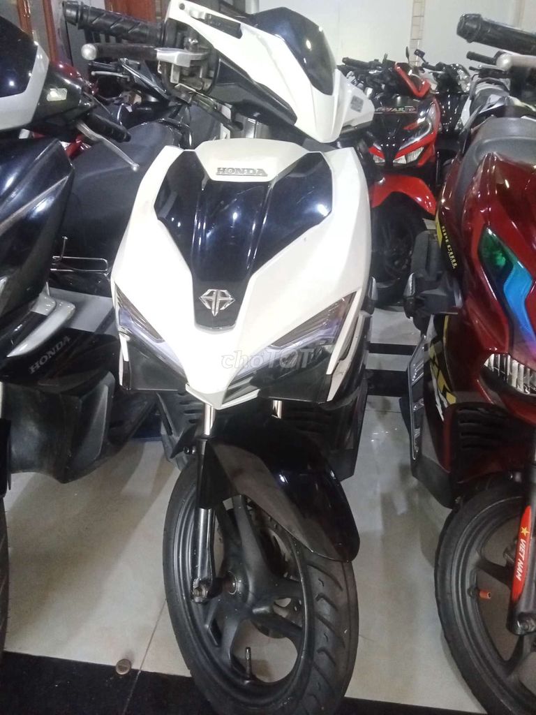 Bán xe trả góp hỗ trợ nợ xấu. Mua bán Xe máy tại Huyện Bình Chánh Tp Hồ Chí Minh được đăng bởi Xe Máy Tiến Phát hình 1