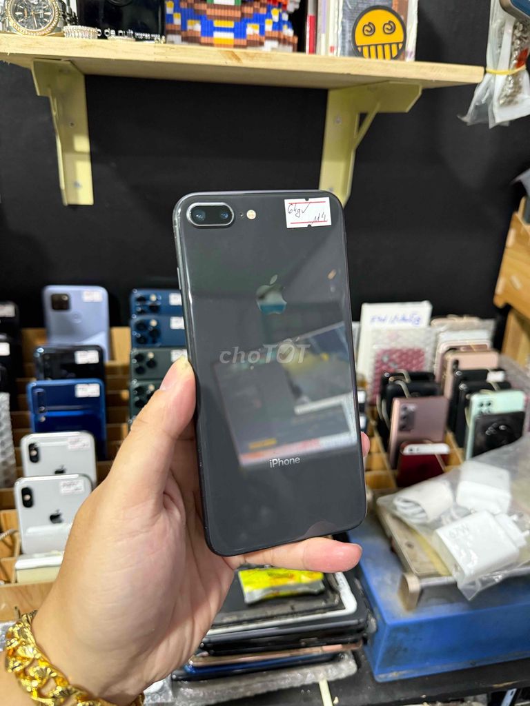 Apple iPhone 8 Plus 64GB Xám. Mua bán Điện thoại tại Quận Bình Thạnh Tp Hồ Chí Minh được đăng bởi SyTuan hình 1