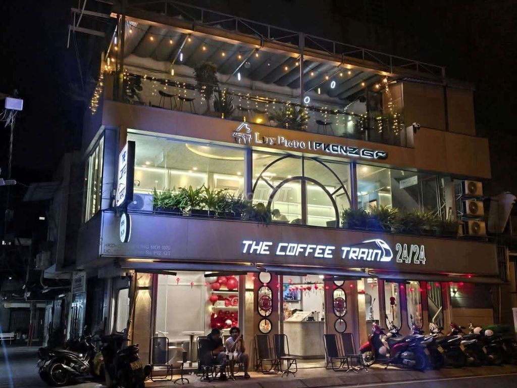 Аренда · 2 комн. · 45 м² · Quận 3, ул. Đường Trường Sa