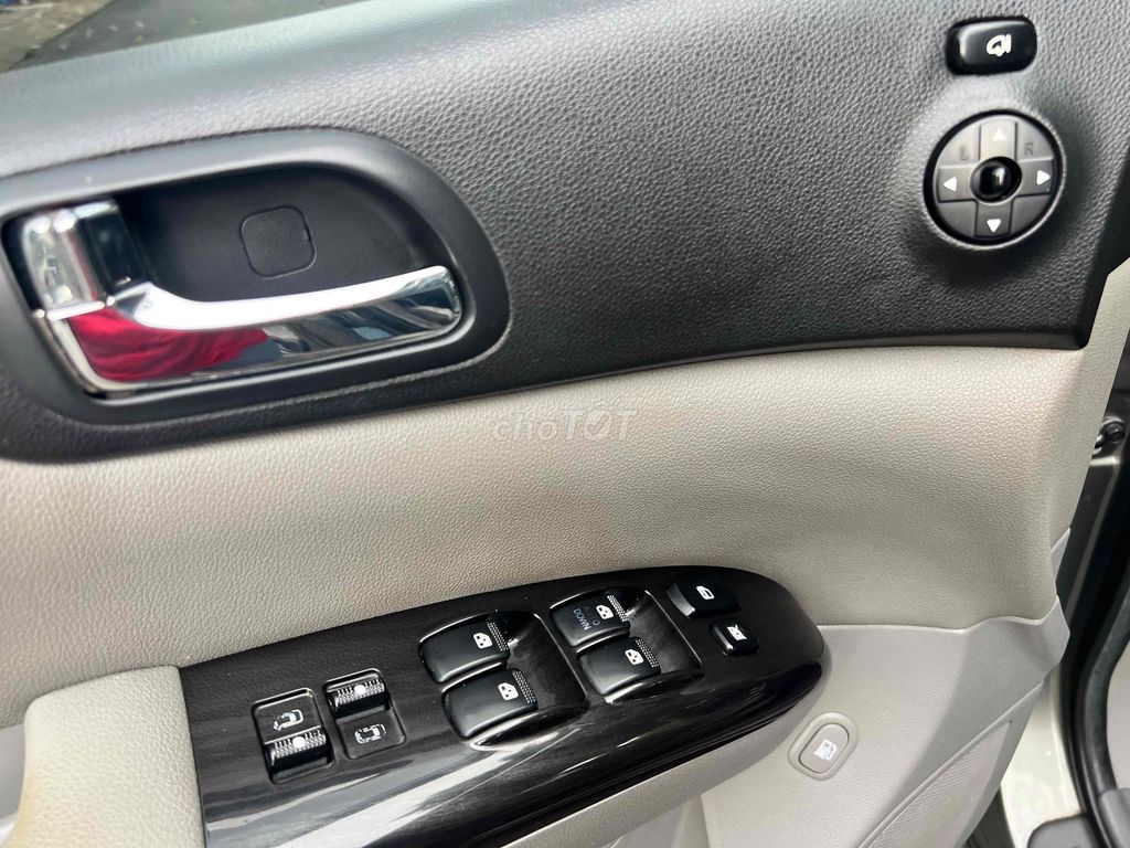 Kia Carnival 2011 -Nhập Hàn 8 Chỗ-Tự Động Đẳng Câp. Mua bán Ô tô tại Thành phố Dĩ An Bình Dương được đăng bởi Hiếu Auto Nghĩa Phát hình 14