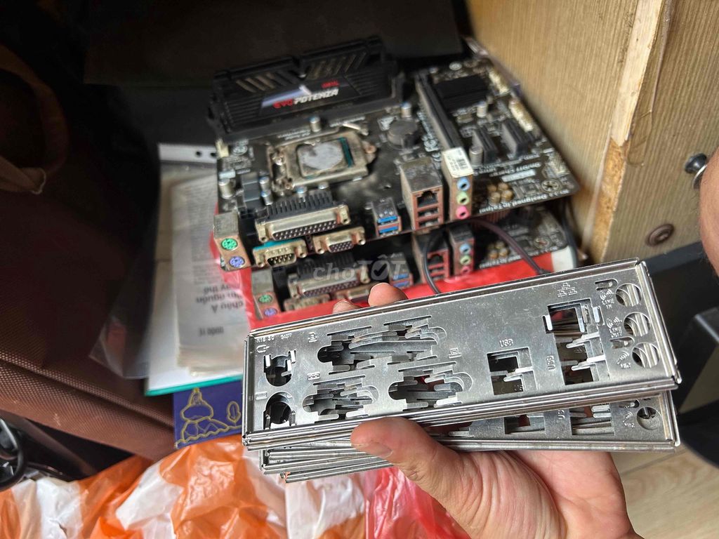 Mainboard H81 i5 4570 8GB. Mua bán Linh kiện (RAM, Card...) tại Quận Hải Châu Đà Nẵng được đăng bởi Anh Nhật hình 1