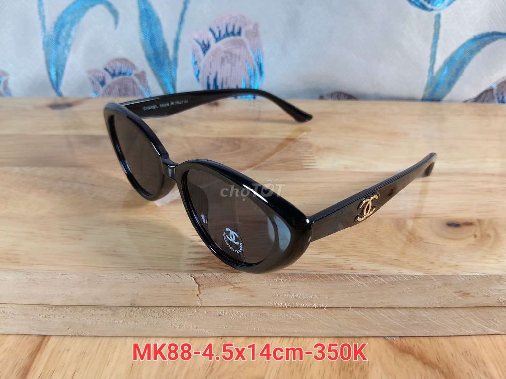 Mắt kính râm Chanel mk88