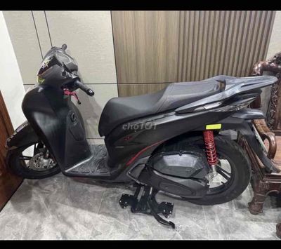 Honda SH 160i ABS. Mua bán Xe máy tại Quận Hoàng Mai Hà Nội được đăng bởi Loading