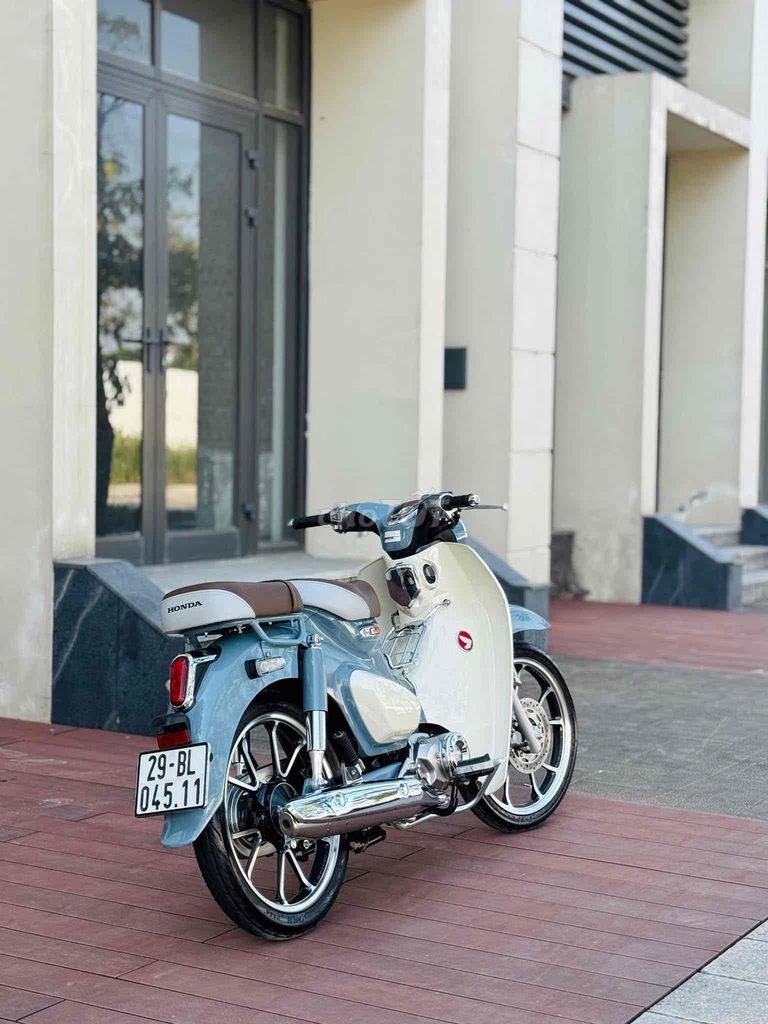 Honda Super Cub C125 2024 Xanh trắng 1000km. Mua bán Xe máy tại Quận Cầu Giấy Hà Nội được đăng bởi Tuấn Việt Motor hình 6