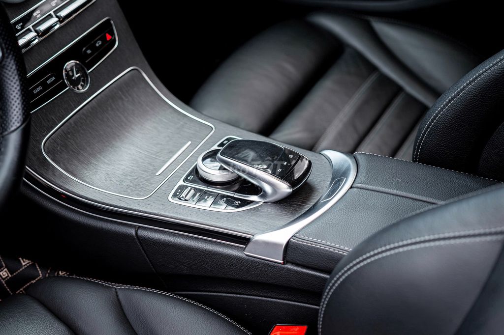 Thì Đây Là Mer C300 AMG 2019 - Xe chuẩn 100%. Mua bán Ô tô tại Quận 7 Tp Hồ Chí Minh được đăng bởi Bảo Duy Ô Tô hình 17