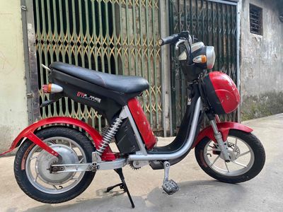 Xe đạp điện Nijia màu đỏ. Mua bán Xe điện tại Quận Đống Đa Hà Nội được đăng bởi Nguyễn Đức Minh