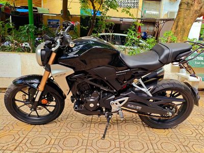 HONDA CB300R motor xe đẹp lướt mới-Trả góp 0 đồng. Mua bán Xe máy tại Quận Cầu Giấy Hà Nội được đăng bởi Tong motor xe may