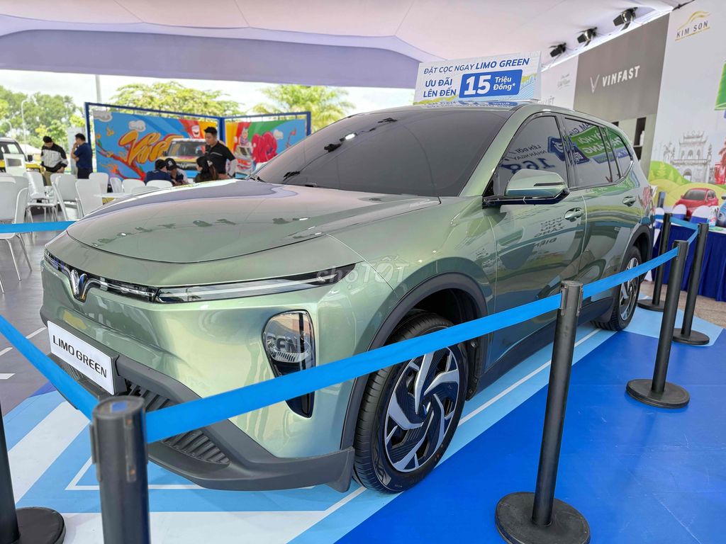 LIMO GREEN 150TR NHẬN XE-BAO NỢ XẤU. Mua bán Ô tô tại Quận 1 Tp Hồ Chí Minh được đăng bởi KỲ hình 3