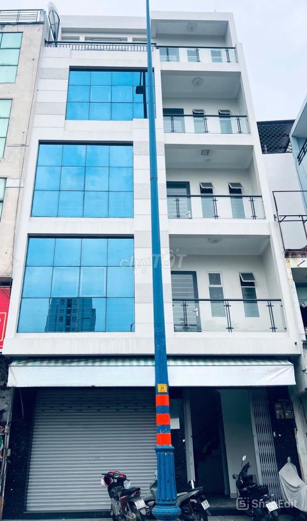 Tòa Building 1124 Trần Hưng Đạo Q5, Ngang 8M, 6 Tầng 300m2 chỉ 11,5 Tỷ