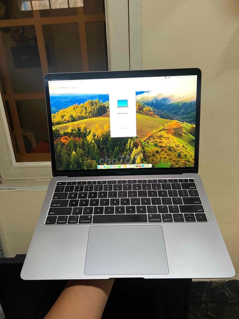 Apple MacBook Air 2019 i5 8GB/128GB Bạc. Mua bán Laptop tại Quận Gò Vấp Tp Hồ Chí Minh được đăng bởi Nguyễn hữu nghĩa  hình 1