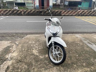 bán Sh mode khoa key. tra gop. Mua bán Xe máy tại Huyện Trảng Bom Đồng Nai được đăng bởi giàu