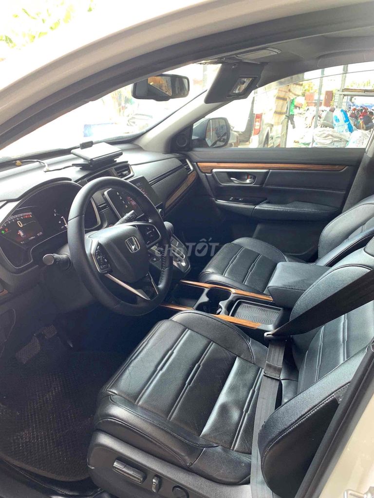 Gia Đình Cần Bán Honda CRV L 2018 Đẹp Long Lanh✌🏼. Mua bán Ô tô tại Quận Bình Thạnh Tp Hồ Chí Minh được đăng bởi Thu Nguyễn hình 5